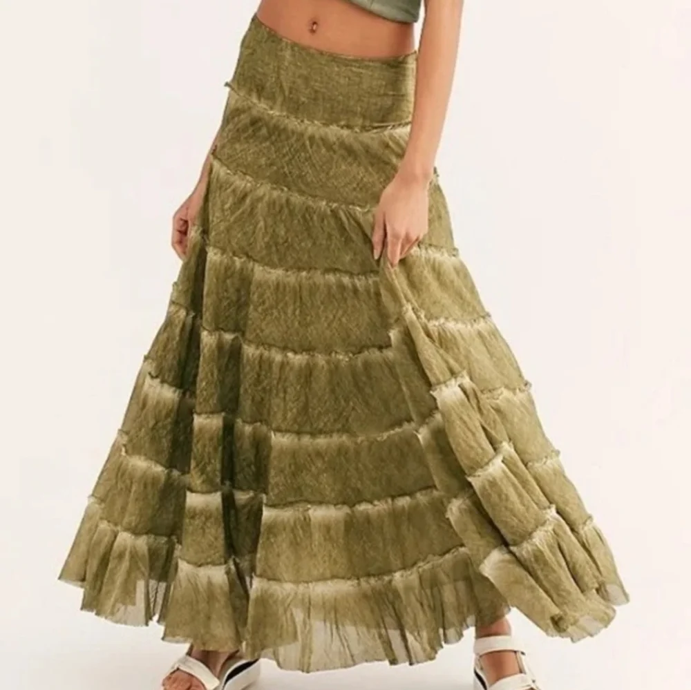 Free People Stuck In A Moment  Maxi Skirt A Line Tiered Ruffle Hem Oregeno S NWT - Picture 13 of 16